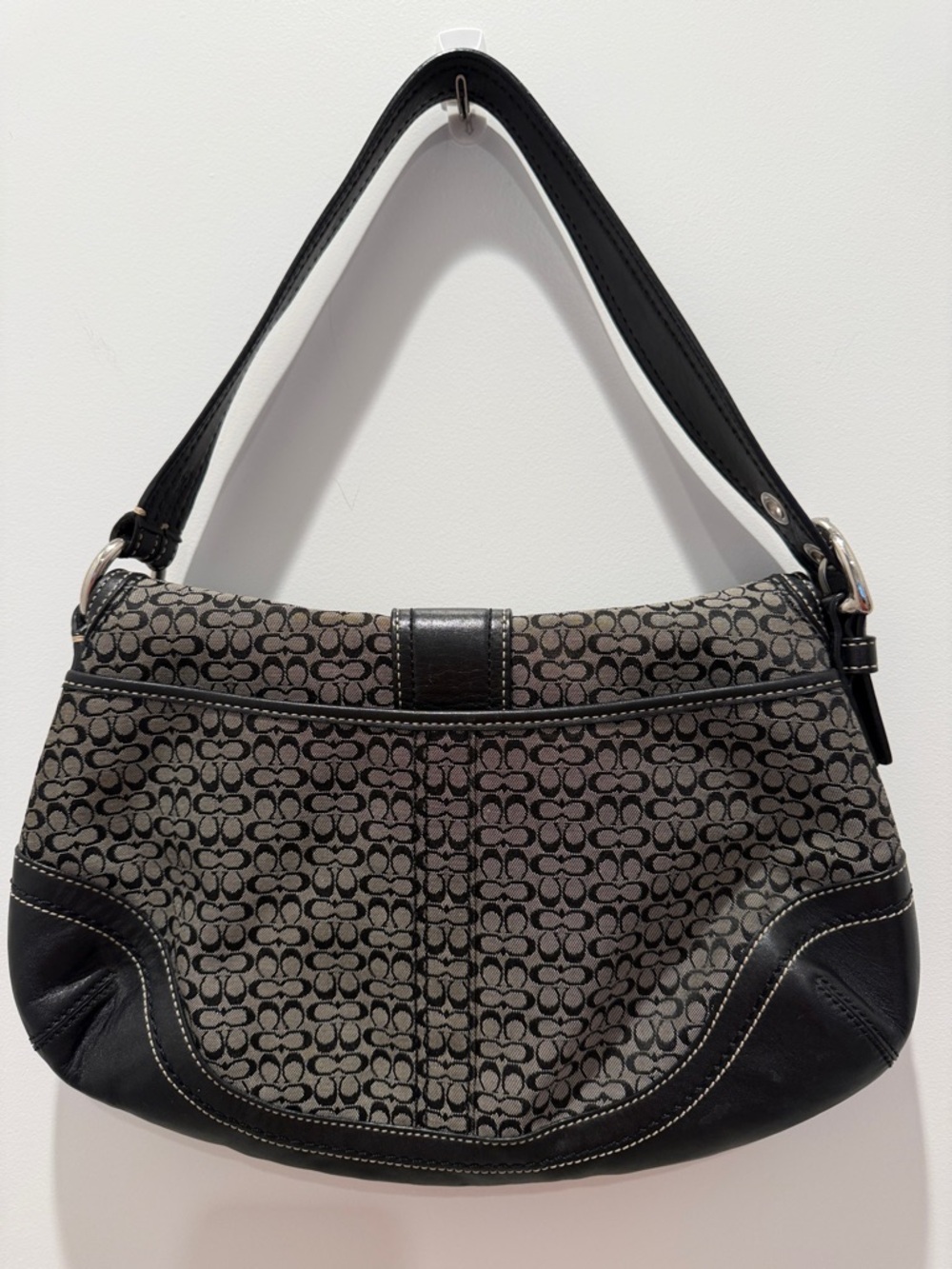 Vintage Coach SoHo Black Jacquard Signature Canvas Shoulder Bag F10926 - Picture 2 of 9